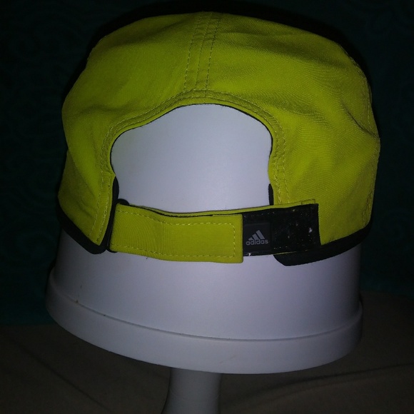 Women's Adidas hat - Picture 2 of 2
